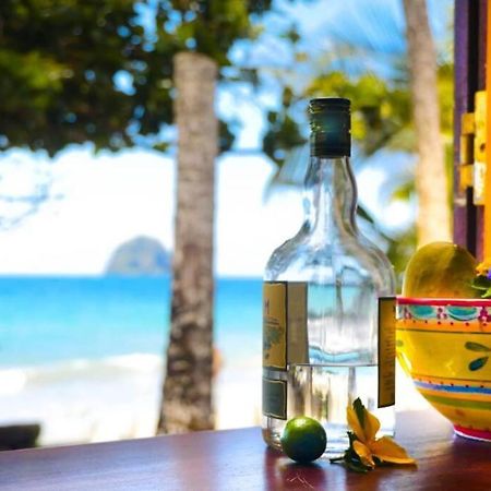 Maison Marouka Sur La Plage Du Diamant 勒迪亚芒 外观 照片