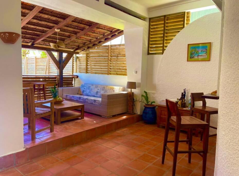 Maison Marouka Sur La Plage Du Diamant 勒迪亚芒 外观 照片